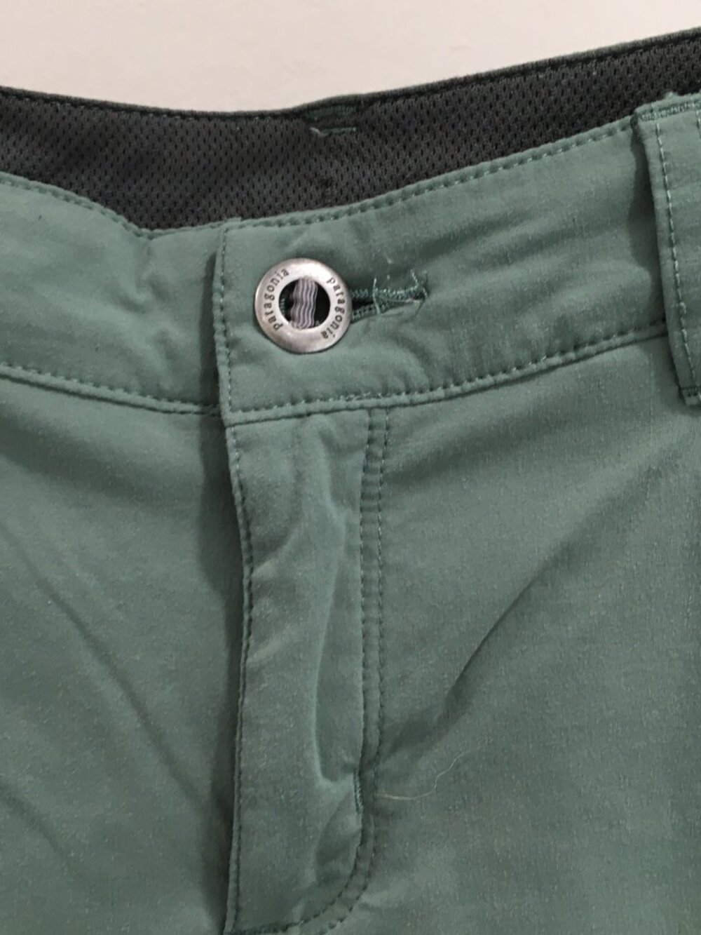 PATAGONIA Green Adjustable Convertible Leg Zip Pockets Hiking Activewear Pant - Picture 6 of 16